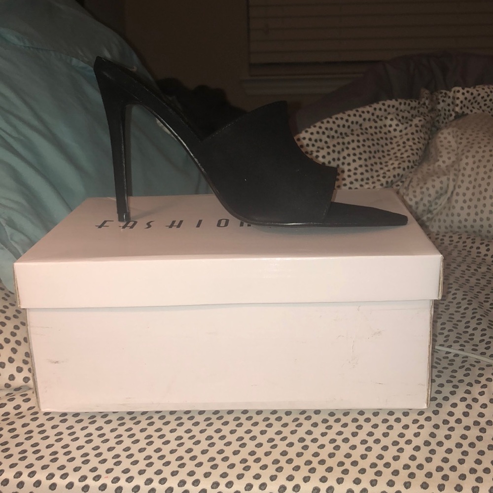Fashion nova heels .